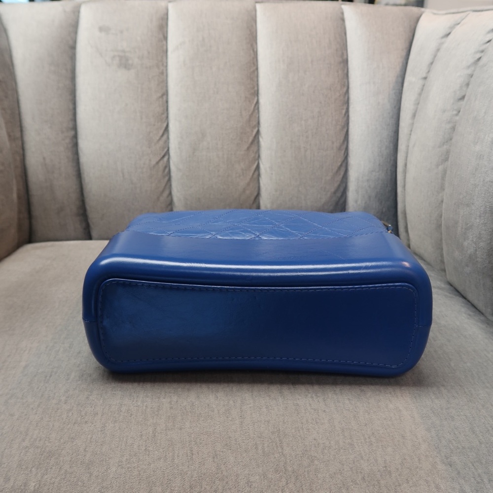Chanel Royal Blue Quilted Shoulder Bag - Picture 9 of 12